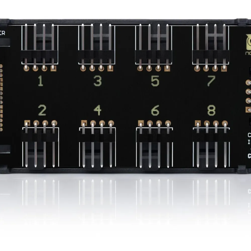 Контролер за 8 вентилатора Noctua NA-FH1
