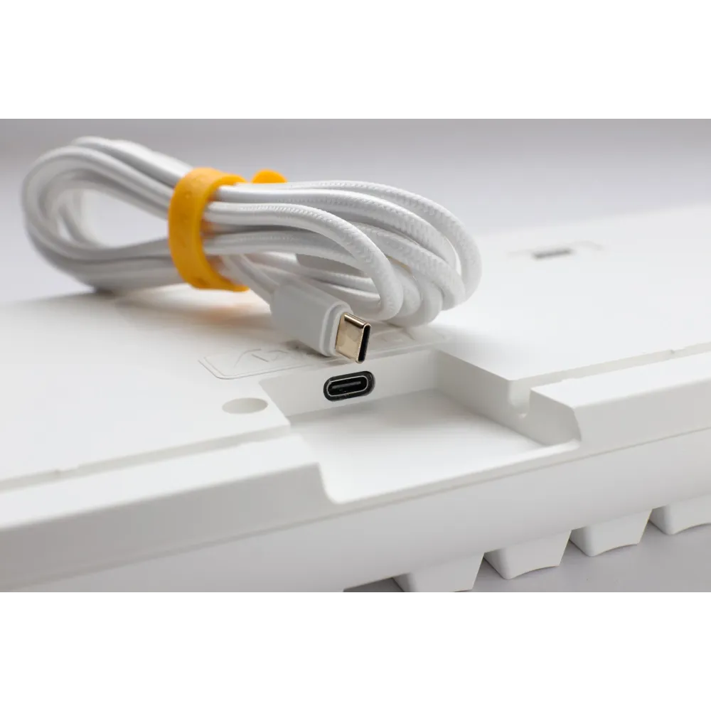 Геймърскa механична клавиатура Ducky One 3 Pure White TKL Hotswap Cherry MX Brown, RGB, PBT Keycaps Геймърскa механична клавиатура Ducky One 3 Pure White TKL Hotswap Cherry MX Brown, RGB, PBT Keycaps