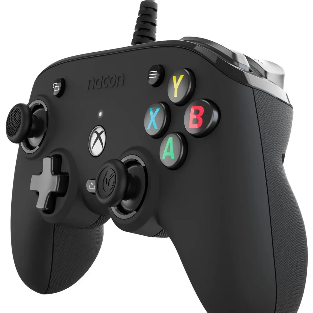 Жичен геймпад Nacon XBox Series Pro Compact Black, Черен
