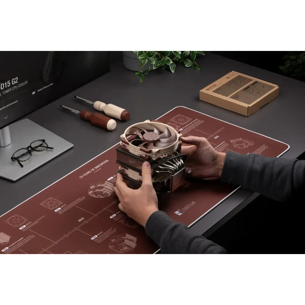 Подложка за мишка Noctua NP-DM3 Anniversary Deskmat - 900 x 400 x 4 mm Подложка за мишка Noctua NP-DM3 Anniversary Deskmat - 900 x 400 x 4 mm