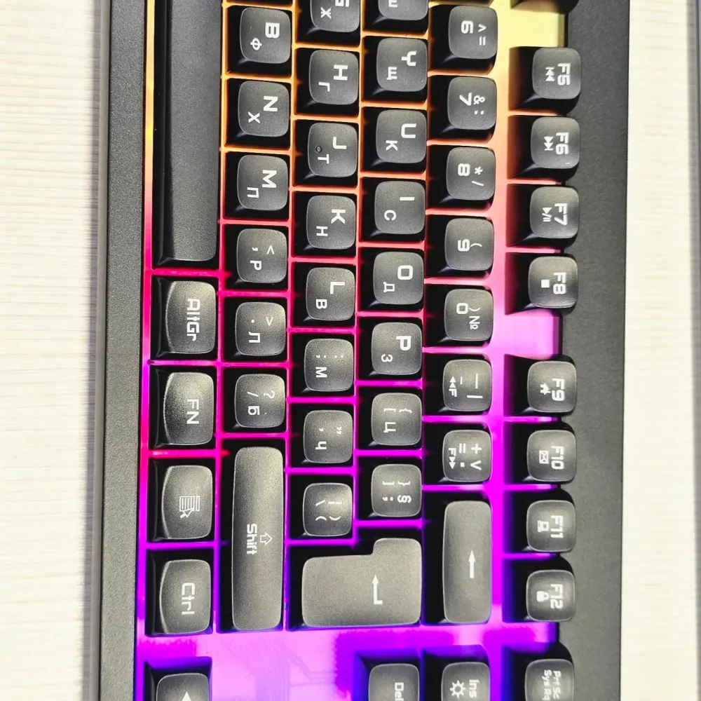 Hama Urage Exodus 215 Illuminated геймърска клавиатура USB, кирилизирана