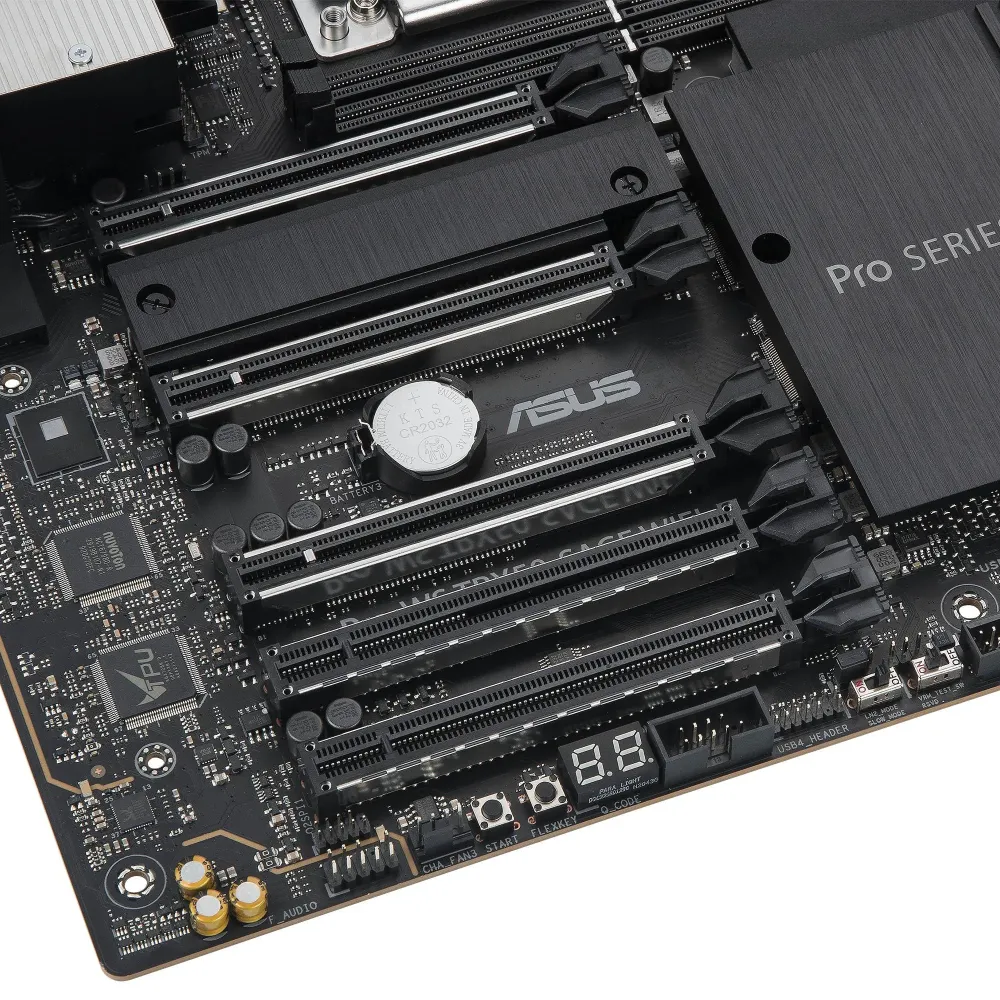 Дънна платка ASUS Pro WS TRX50-SAGE WIFI sTR5 DDR5