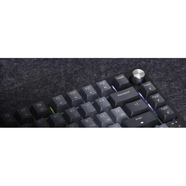 Геймърскa безжична/блутут механична клавиатура Corsair K65 Plus RGB 75% , Corsair MLX Fusion Tactile Yellow суич